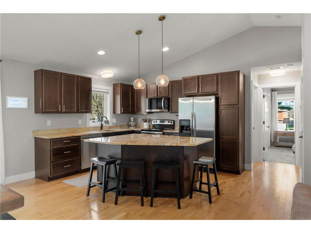 10800 Harrison Avenue S Bloomington MN 55437 7068015 image8