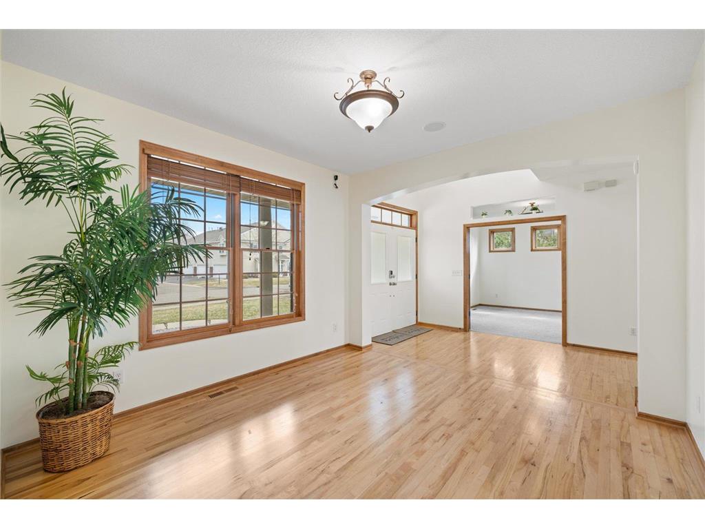 10803 Hawthorn Trail Woodbury MN 55129 7052301 image12
