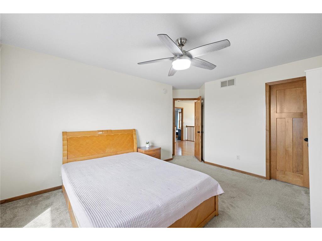 10803 Hawthorn Trail Woodbury MN 55129 7052301 image27