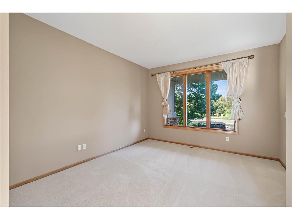 10803 Jersey Drive N Brooklyn Park MN 55445 7040707 image19