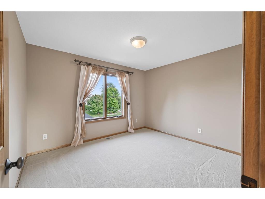 10803 Jersey Drive N Brooklyn Park MN 55445 7040707 image27