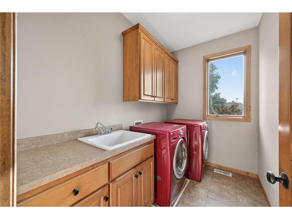 10803 Jersey Drive N Brooklyn Park MN 55445 7040707 image34