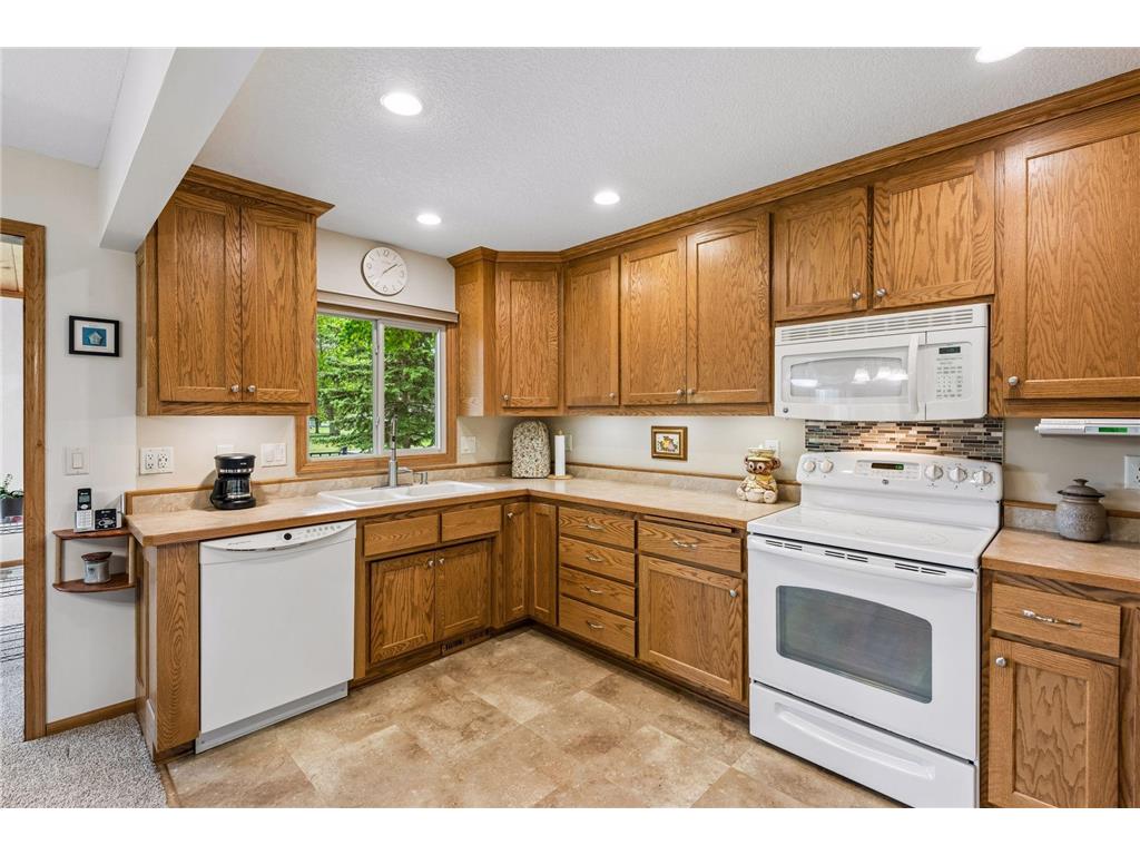 10805 99th Place N Maple Grove MN 55369 7079490 image14