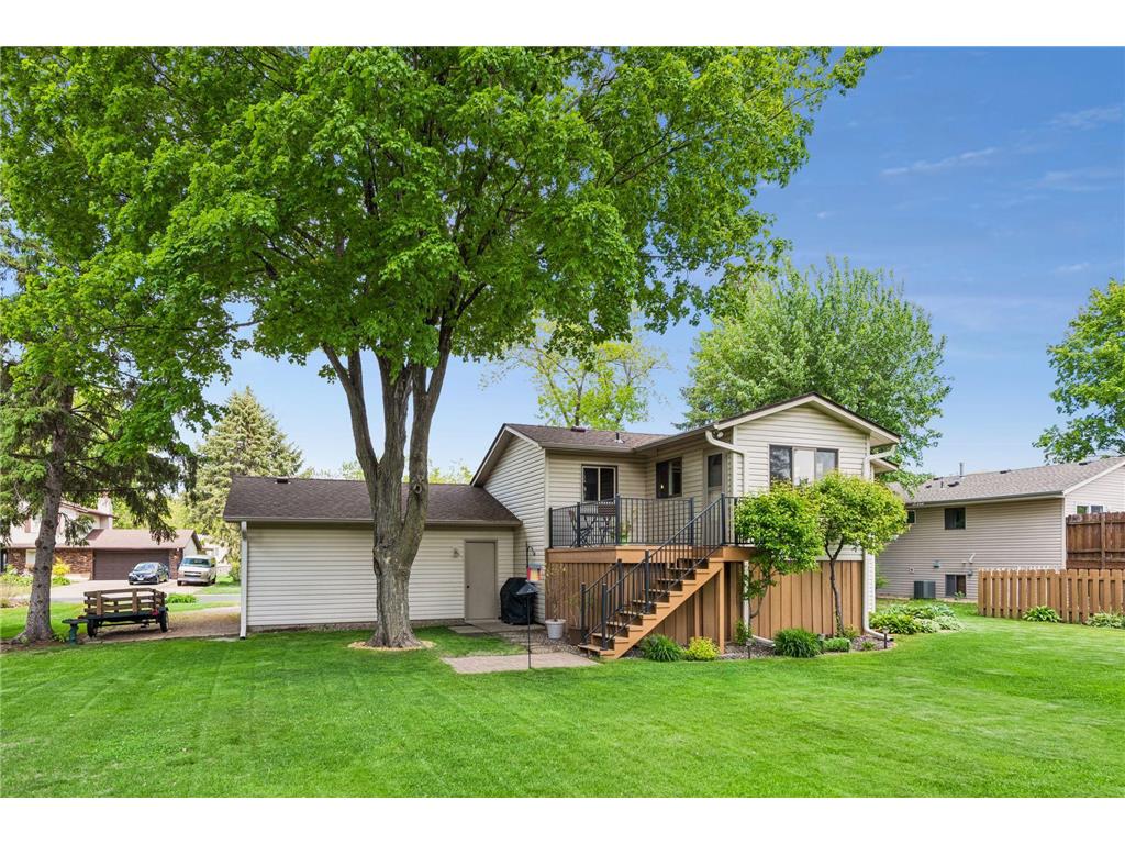 10805 99th Place N Maple Grove MN 55369 7079490 image2