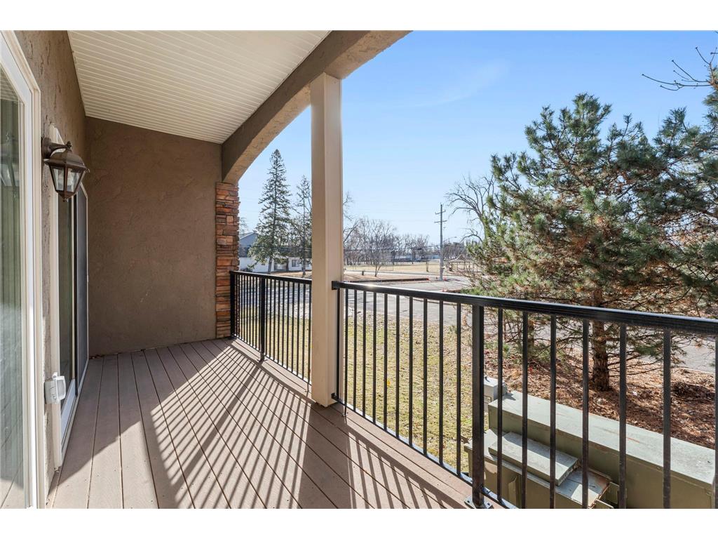 10806 S Shore Drive #103 Plymouth MN 55441 7033025 image23