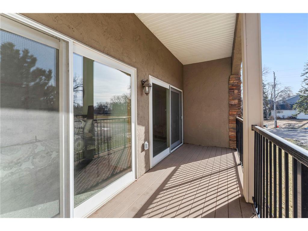 10806 S Shore Drive #103 Plymouth MN 55441 7033025 image24