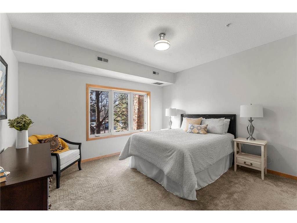 10806 S Shore Drive #103 Plymouth MN 55441 7080578 image21
