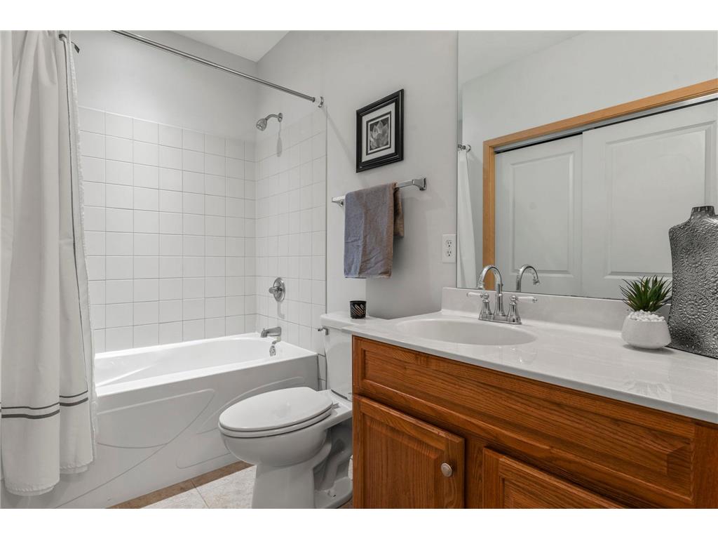 10806 S Shore Drive #103 Plymouth MN 55441 7080578 image23