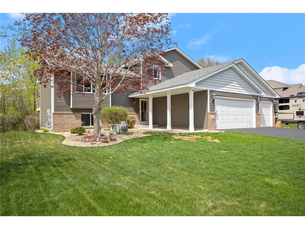 10807 Mississippi Drive N Brooklyn Park MN 55443 6366663 image1