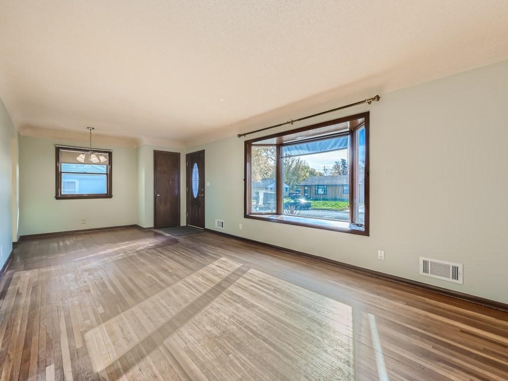 1081 Beatrice Street Eagan MN 55121 6453543 image1