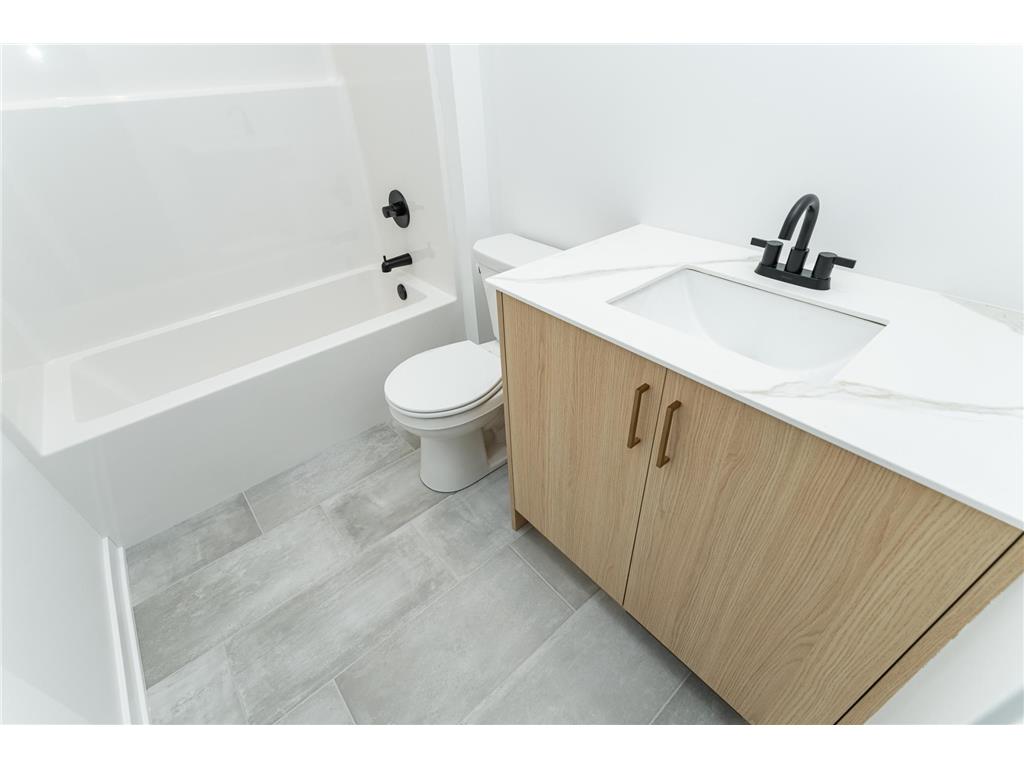 1081 Century Village Lane NE Rochester MN 55906 6807819 image18