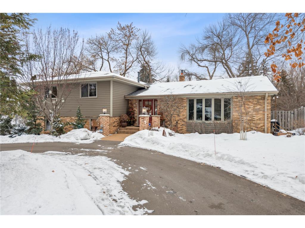 1081 Douglas Road, Mendota Heights, MN 55118 MLS 6334419 Edina Realty