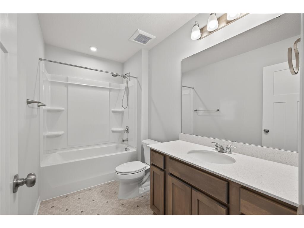 1081 Oakwood Road Newport MN 55055 7005453 image57