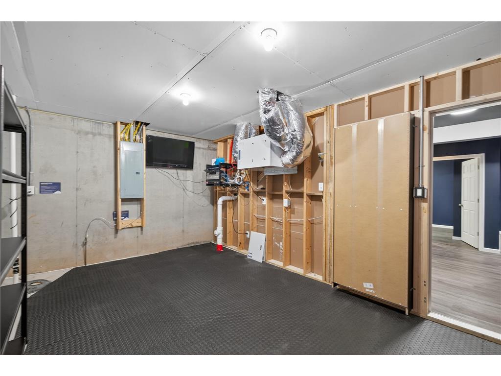 1081 Oakwood Road Newport MN 55055 7005453 image60