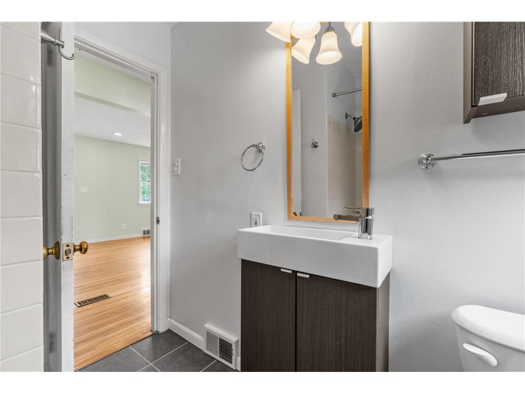 1081 Saint Paul Avenue Saint Paul MN 55116 7105737 image17