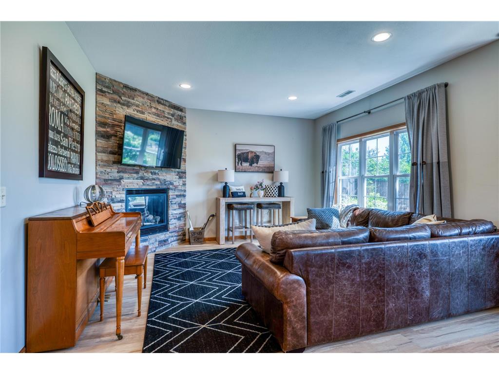 10810 Fall Court NW Northern Twp MN 56601 7110229 image3