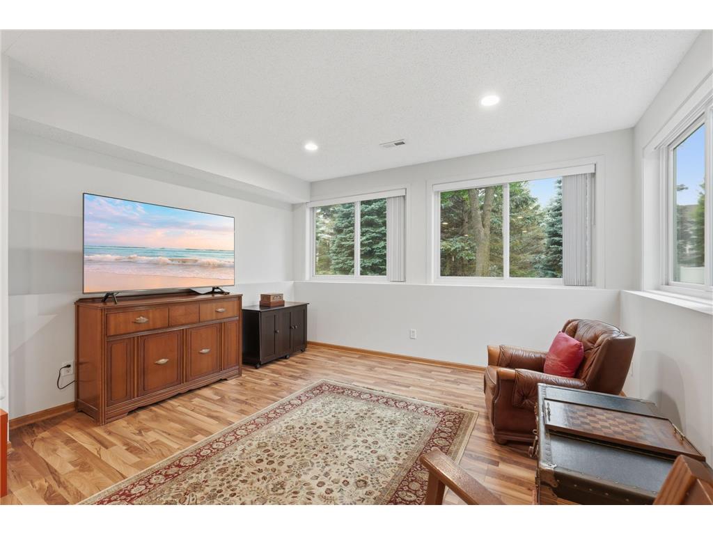 10812 Thone Circle Woodbury MN 55129 7096519 image25