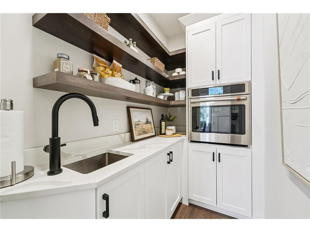 10814 Falling Water Lane #D Woodbury MN 55129 7003929 image16