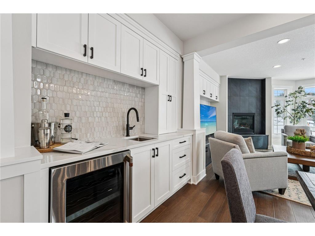 10814 Falling Water Lane #D Woodbury MN 55129 7003929 image17