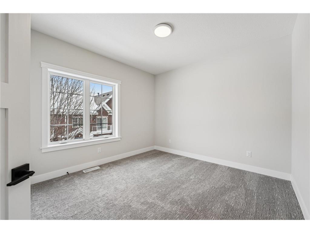 10814 Falling Water Lane #D Woodbury MN 55129 7003929 image31