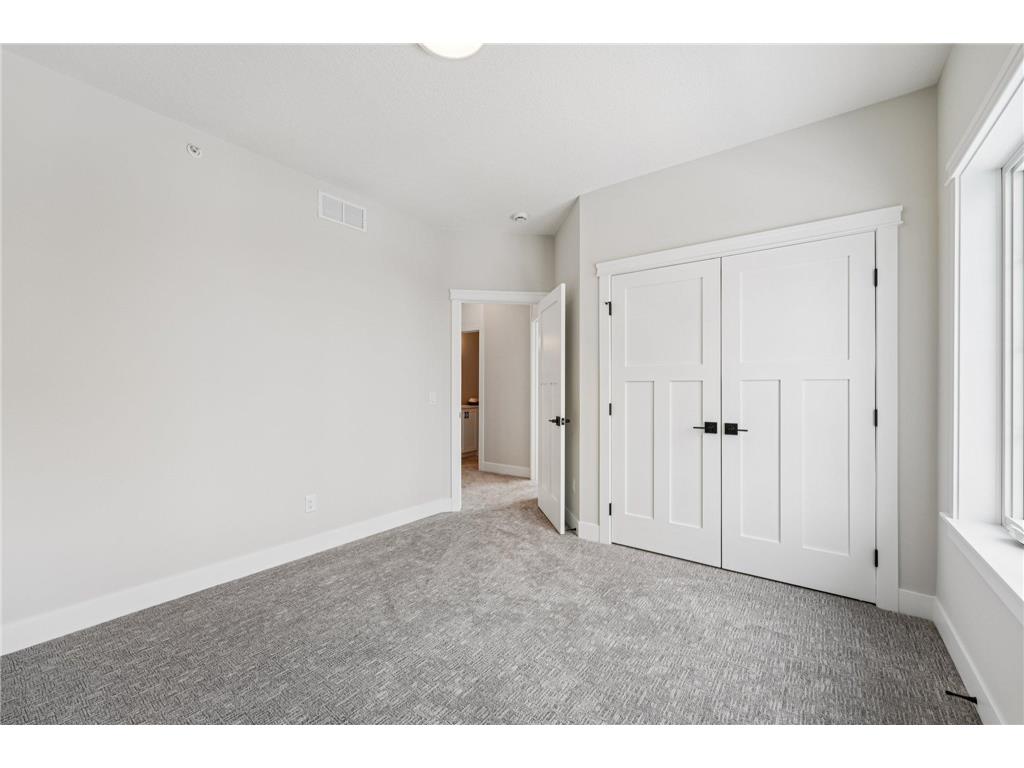 10814 Falling Water Lane #D Woodbury MN 55129 7003929 image32