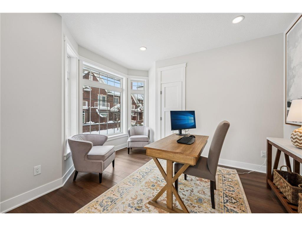 10814 Falling Water Lane #D Woodbury MN 55129 7003929 image38