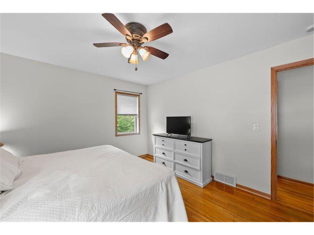 10816 Stanley Avenue S Bloomington MN 55437 7107751 image27