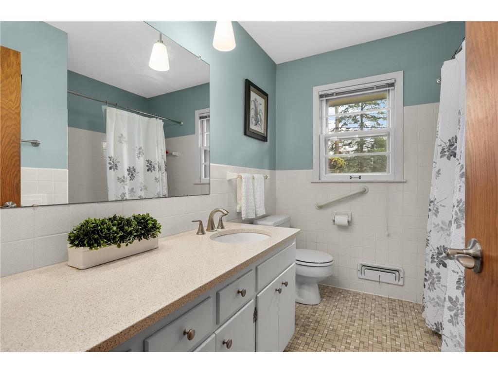 10816 Toledo Circle Bloomington MN 55437 7072431 image15