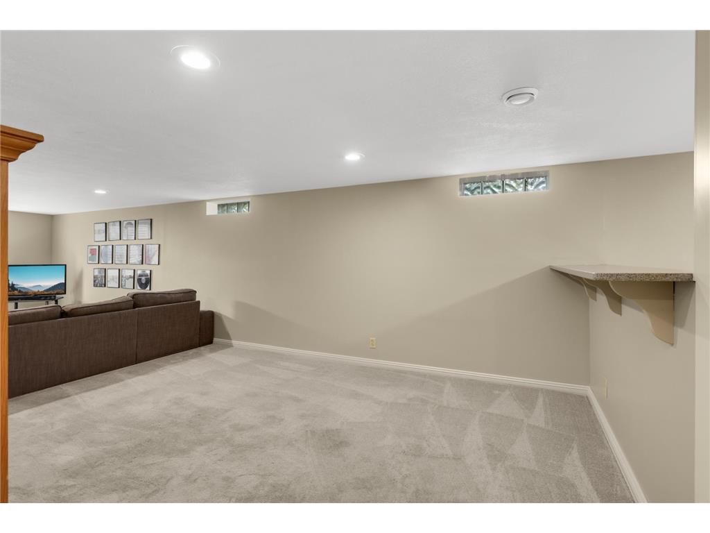10816 Toledo Circle Bloomington MN 55437 7072431 image17