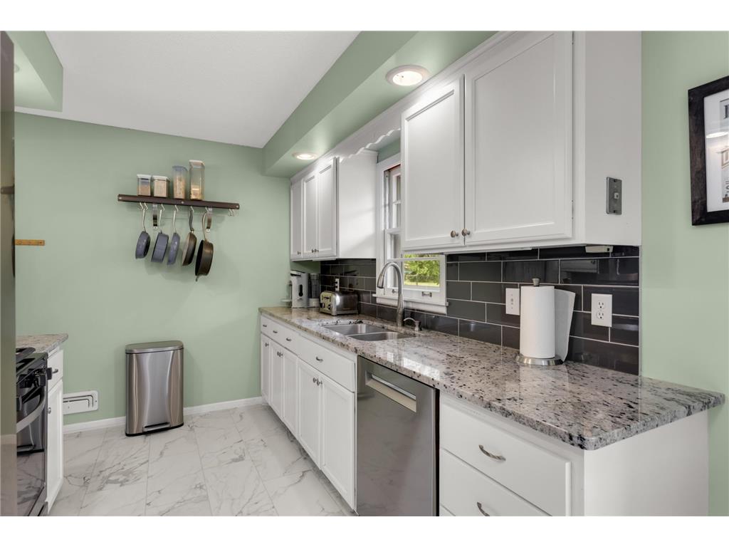 10816 Toledo Circle Bloomington MN 55437 7072431 image8