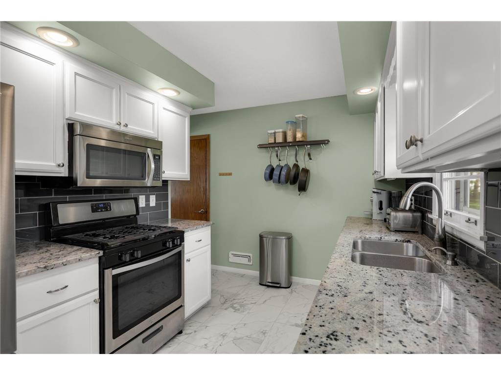 10816 Toledo Circle Bloomington MN 55437 7072431 image9