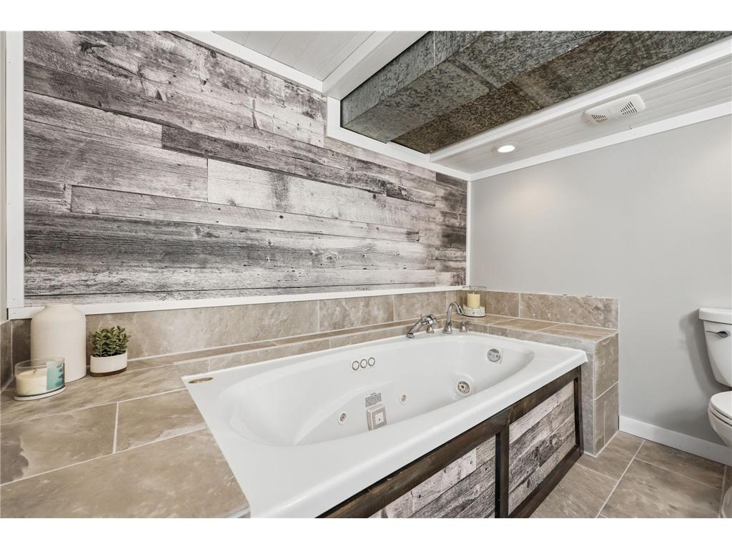 10819 President Drive NE Blaine MN 55434 7054697 image23