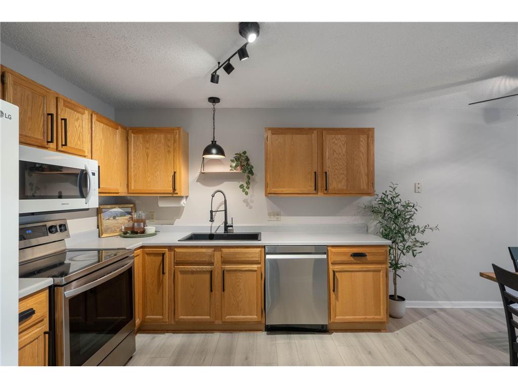1082 5th Street SE Forest Lake MN 55025 7045525 image2