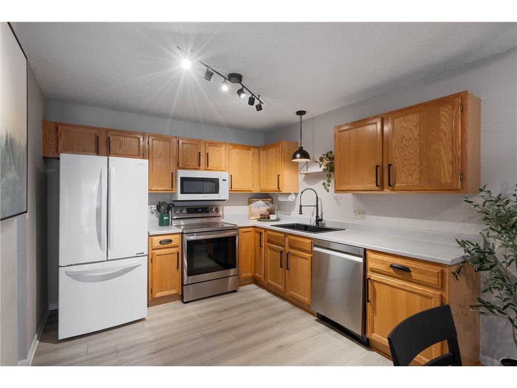 1082 5th Street SE Forest Lake MN 55025 7045525 image3