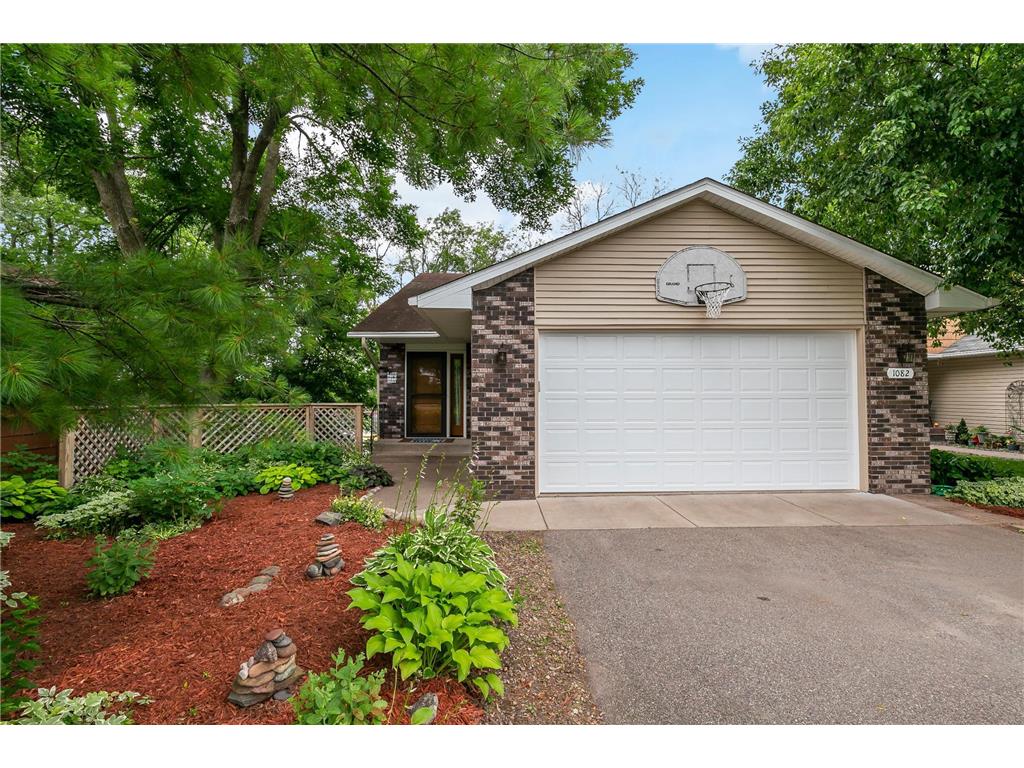 1082 Bay Drive SE Forest Lake MN 55025 - Forest 6758160 image1