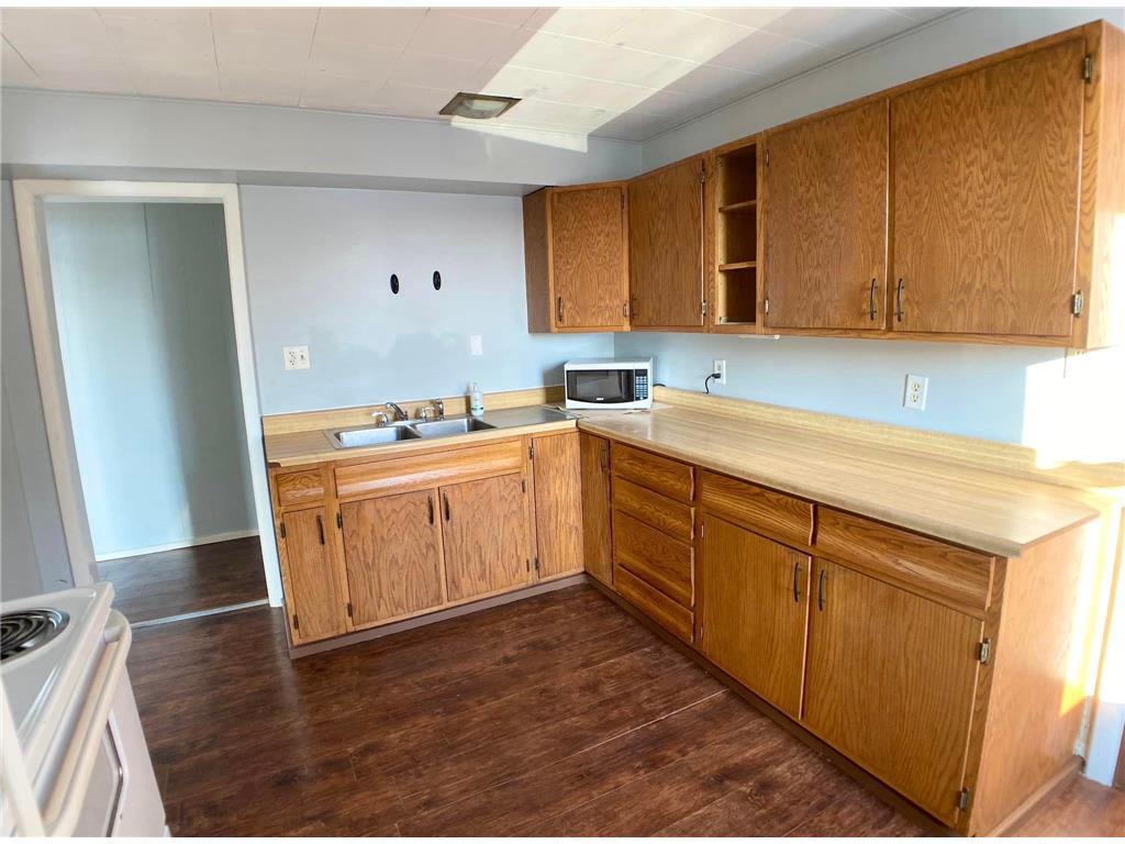 1082 Payne Avenue Saint Paul MN 55130 7001655 image18