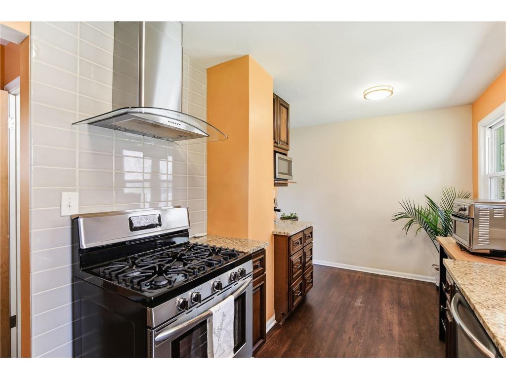 1082 Prior Avenue S Saint Paul MN 55116 7040738 image13