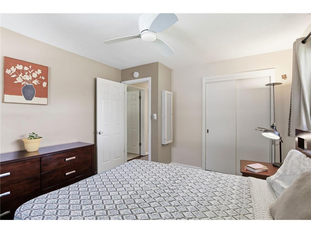1082 Prior Avenue S Saint Paul MN 55116 7040738 image19