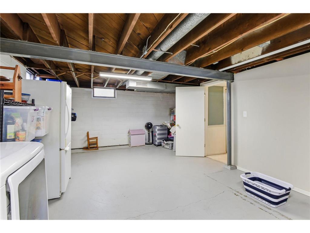 1082 Prior Avenue S Saint Paul MN 55116 7040738 image30