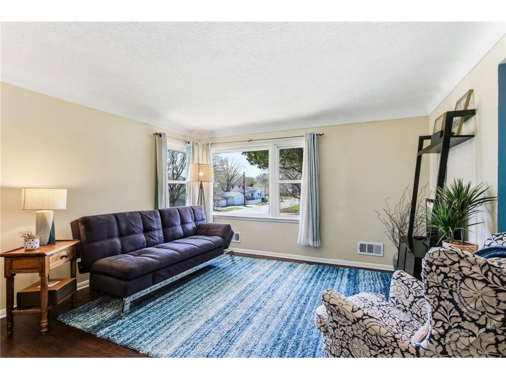 1082 Prior Avenue S Saint Paul MN 55116 7040738 image5