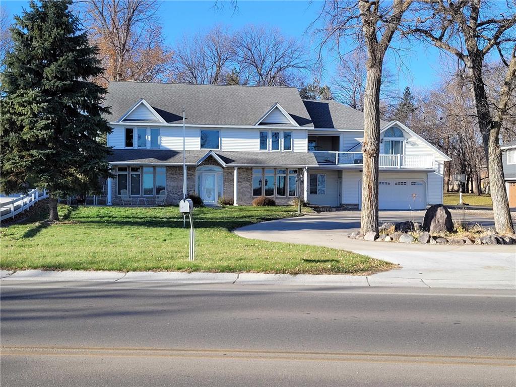 1082 W Lake Drive Detroit Lakes MN 56501 - Detroit 6823720 image2