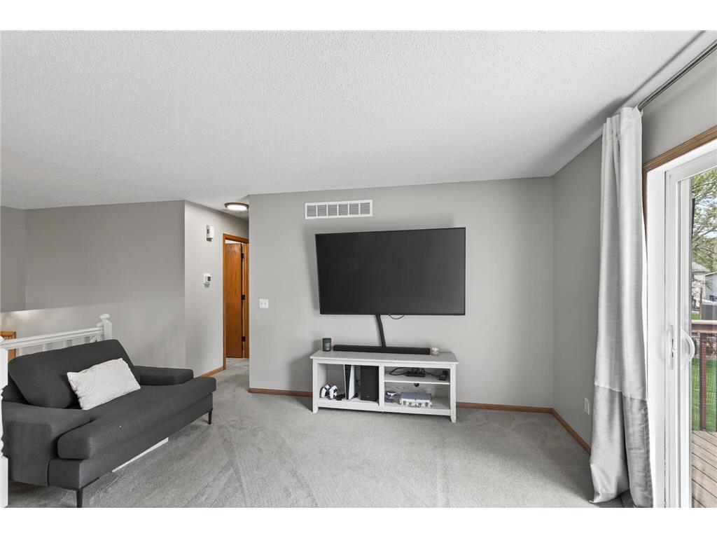 10821 Packard Street NE Blaine MN 55014 7065260 image16