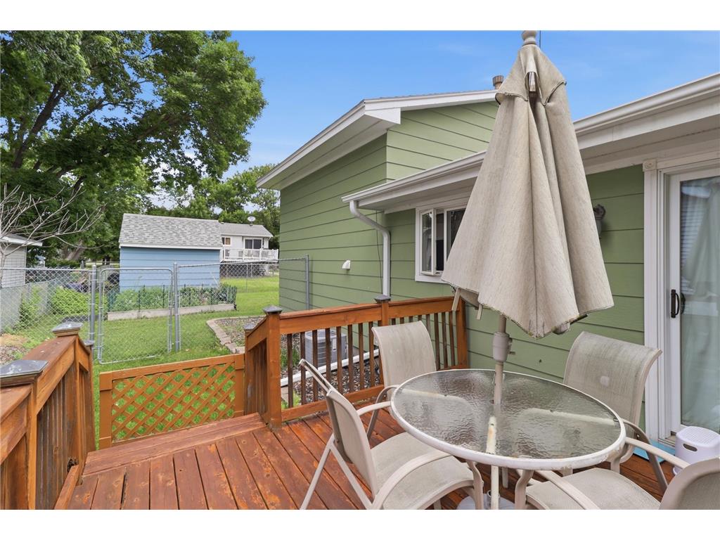 10824 95th Place N Maple Grove MN 55369 7093457 image3
