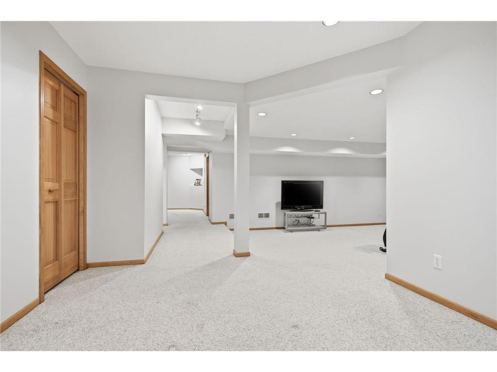 10825 46th Place N Plymouth MN 55442 7084936 image46