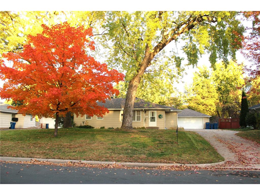 10825 Morris Avenue S Bloomington MN 55437 6812736 image1