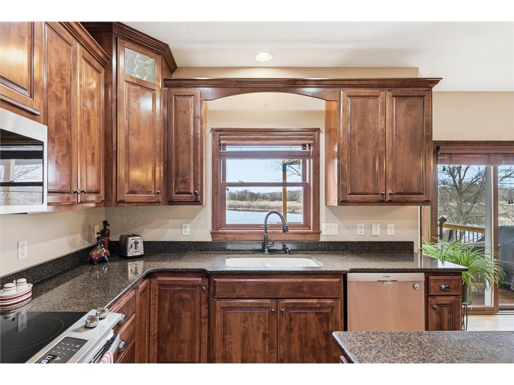 10827 Jersey Drive N Brooklyn Park MN 55445 7053349 image13