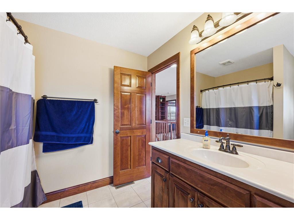 10827 Jersey Drive N Brooklyn Park MN 55445 7053349 image31