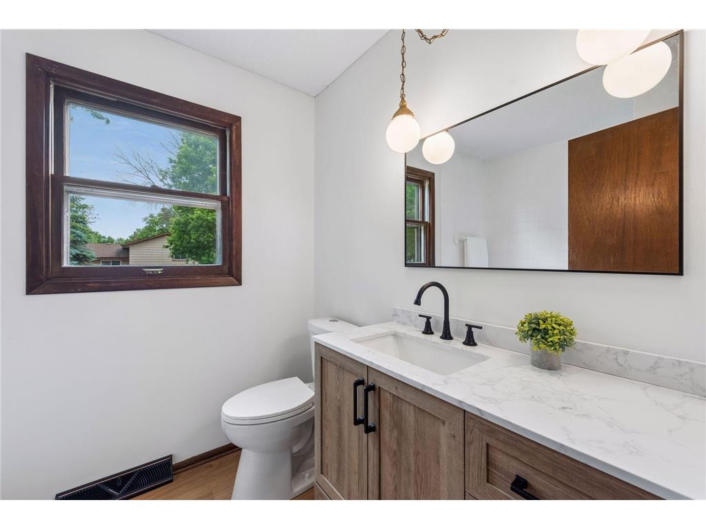 1083 126th Lane NE Blaine MN 55434 7086629 image20