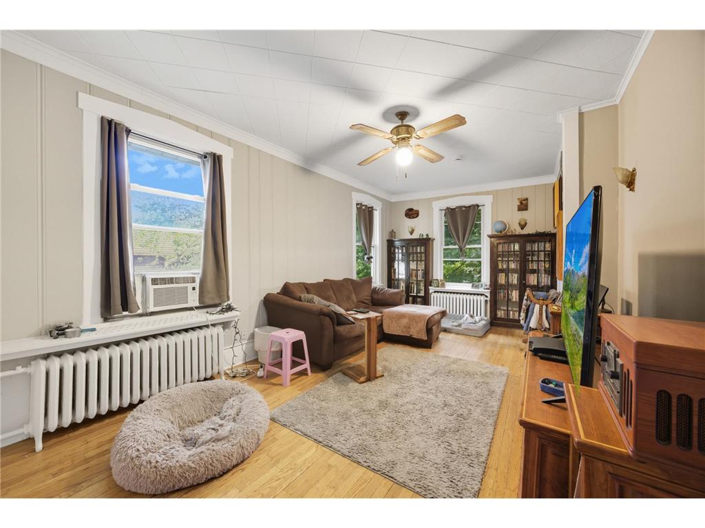 1083 Chatsworth Street N Saint Paul MN 55103 7028228 image10