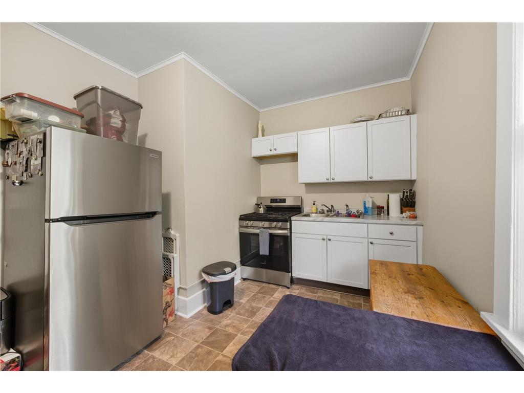 1083 Chatsworth Street N Saint Paul MN 55103 7028228 image11